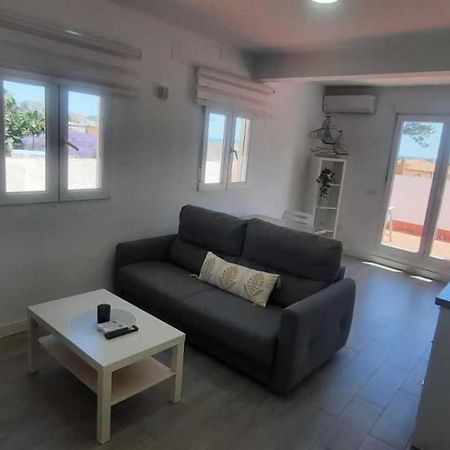 Atico Con Terraza Frente Playa Pedregalejo Apartman Málaga Kültér fotó